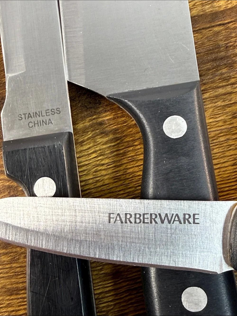 Professional Black-Handle Kitchen Knife Set – Precision Cutting Blades